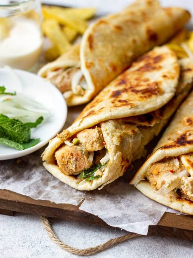 CHICKEN EGG PARANTHA ROLL POPULAR STREET FOOD